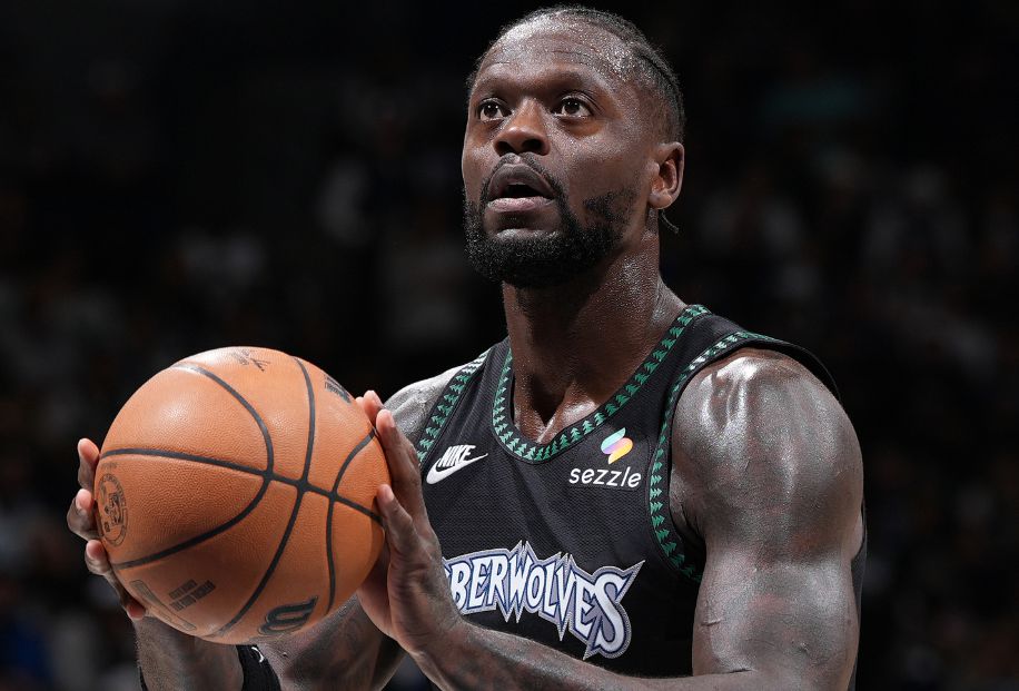 ไม่มีทางที่จะบันทึกมันได้! แรนเดิลยิง 12 ครั้งจาก 21 ครั้งทำ 32 แต้ม 5 รีบาวด์ 4 แอสซิสต์