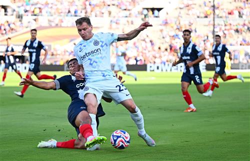 มอนเทอร์เรย์ vs อินเตอร์ มิลาน