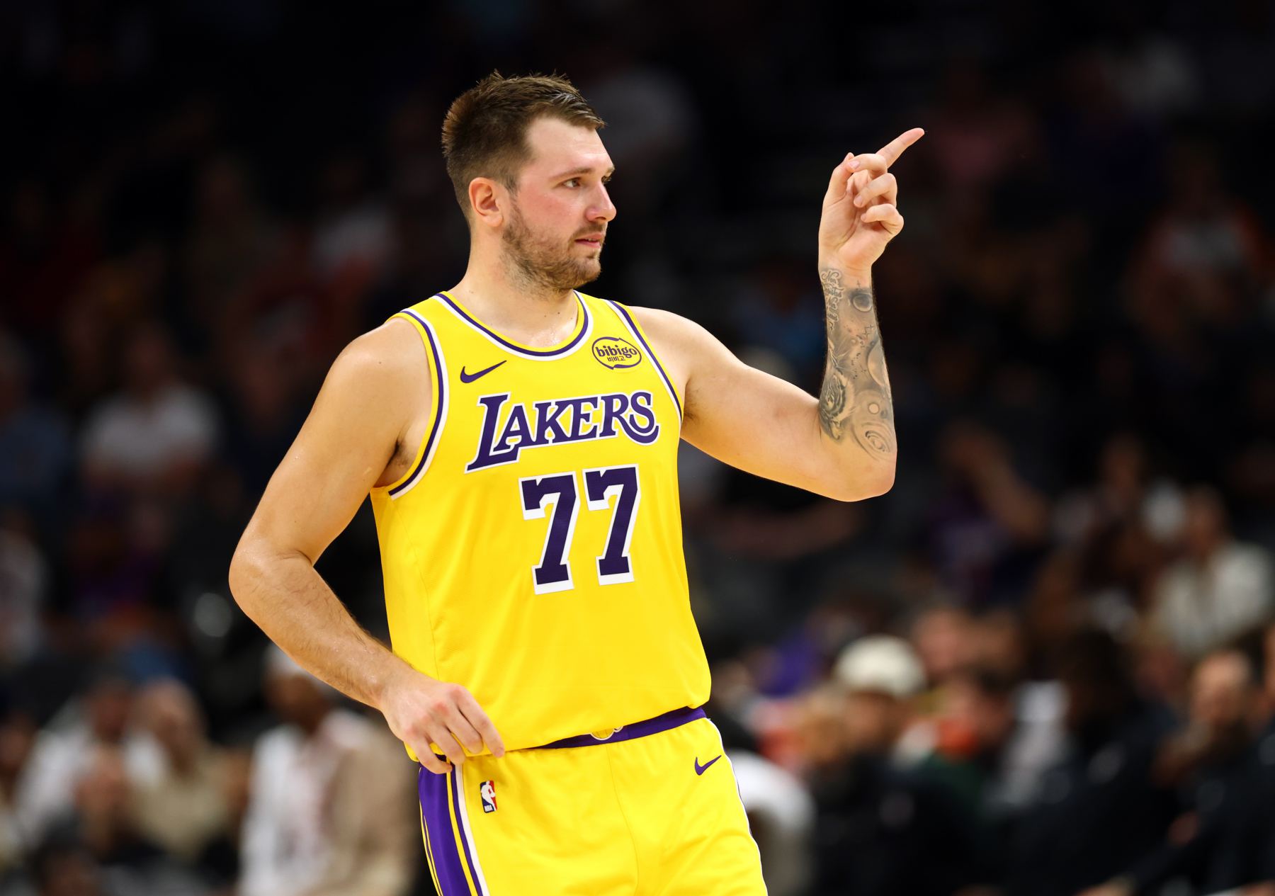 Doncic กลายเป็นผู้เล่นที่เร็วที่สุดที่จะทำคะแนน 40+ แต้มในเกมเดียว 50 ครั้งในศตวรรษนี้