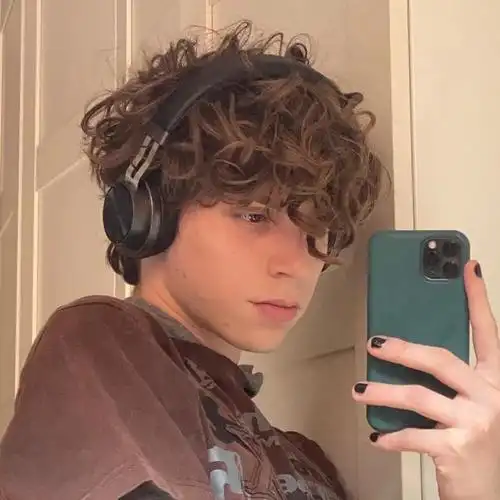 6686体育铁牌作者Yolanda