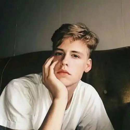 6686体育初级作者Connor