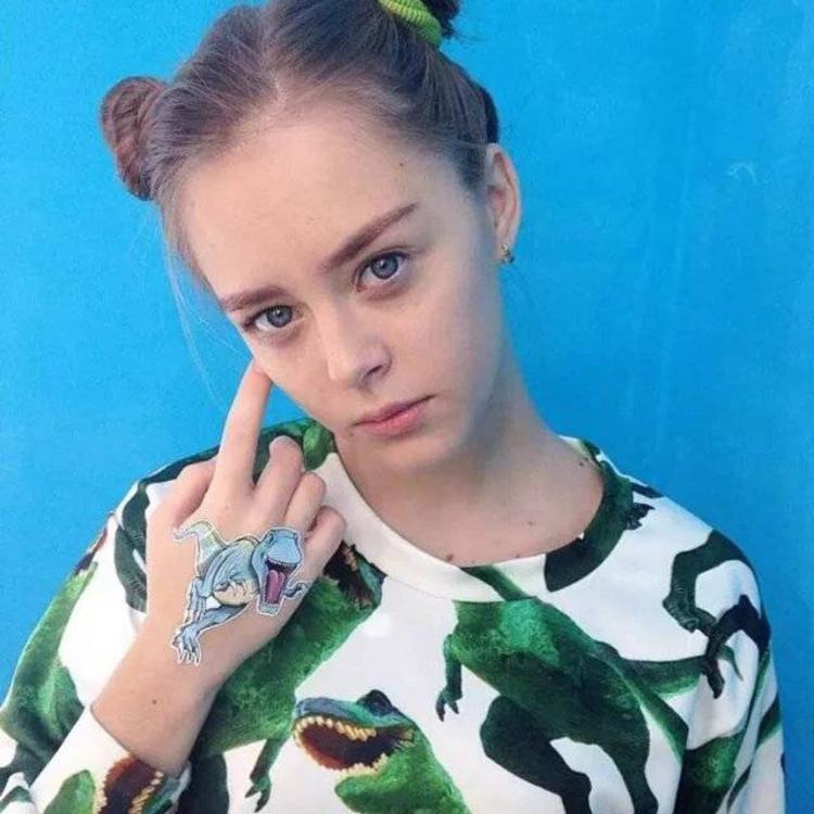 6686体育初级作者Clifford