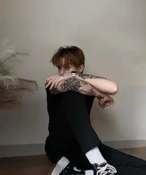 6686体育签约作者Isla